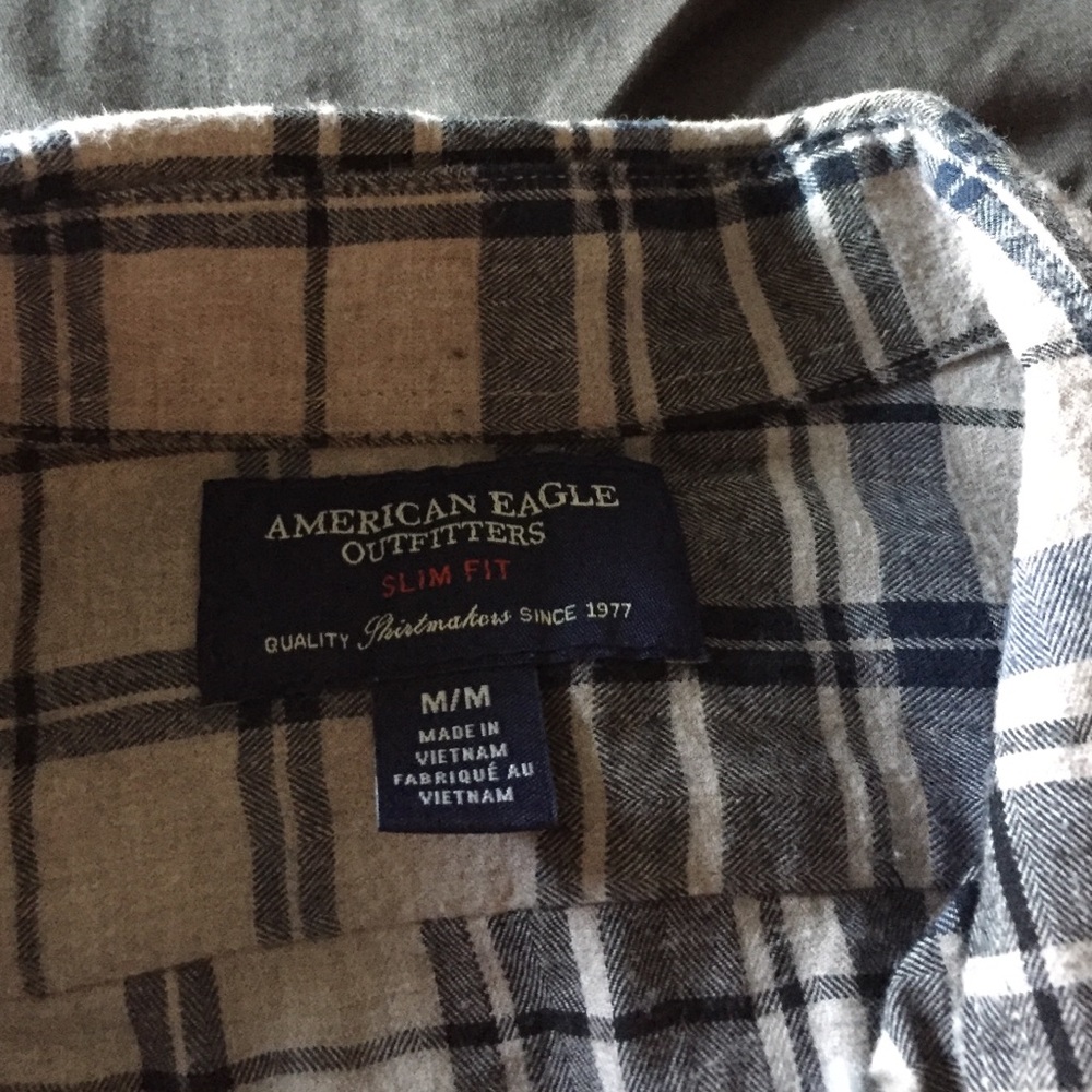 American Eagle Flannel Button Down - image 4